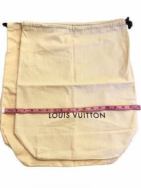 Louis Vuitton Drawstring Dust Bag-
16” or 18”